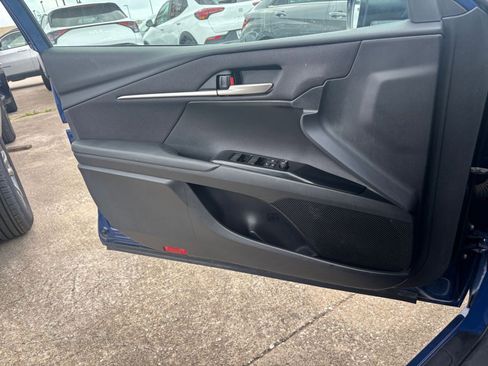 Used 2025 Toyota Camry LE image 18