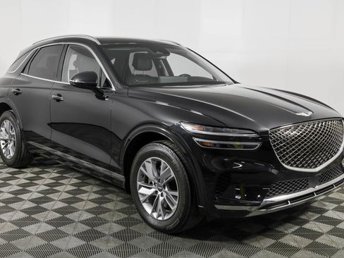 Used 2022 Genesis GV70 2.5T AWD/4WD image 13