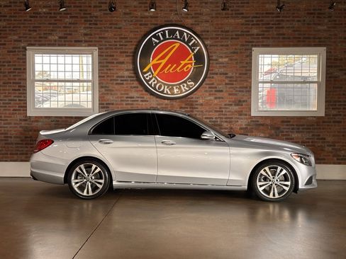 Used 2018 Mercedes-Benz C 300 Sedan image 19