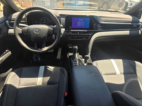 Used 2026 Toyota Camry SE w/ Convenience Package FWD image 18