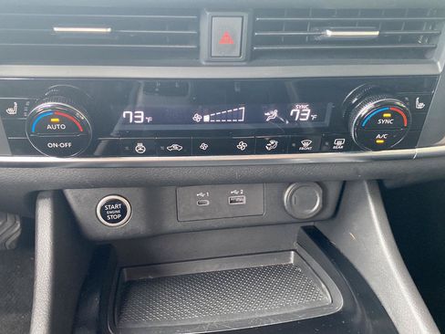 Certified 2023 Nissan Rogue SV w/ SV Premium B Package AWD/4WD image 28