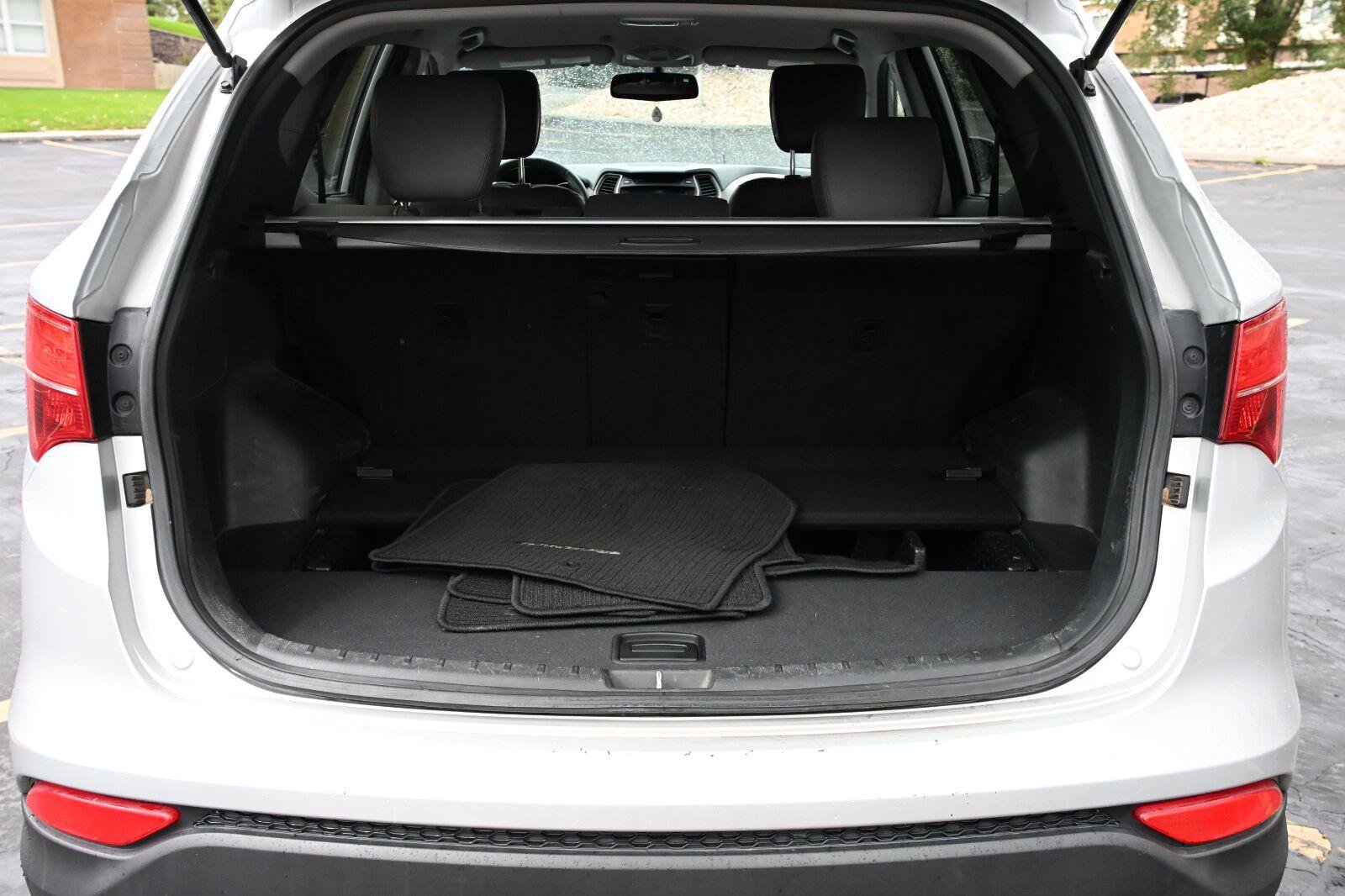 Used 2014 Hyundai Santa Fe Sport 2.0T w/ Navigation Package 06 AWD/4WD image 24