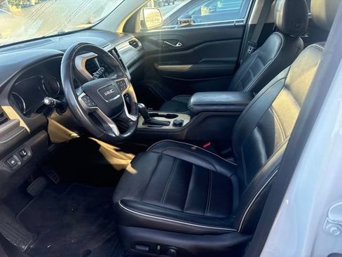 Used 2018 GMC Acadia Denali w/ Technology Package AWD/4WD image 6