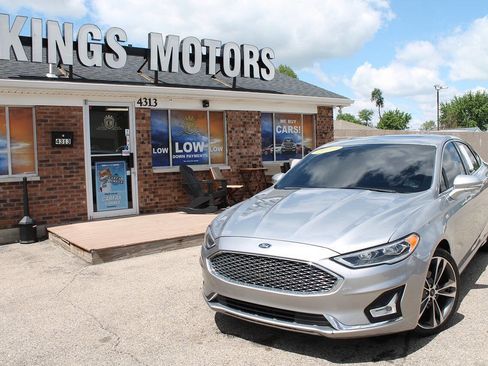 Used 2020 Ford Fusion Titanium AWD/4WD image 1