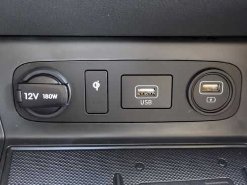 Used 2022 Hyundai Sonata Limited w/ Preferred Accessory Package FWD image 18