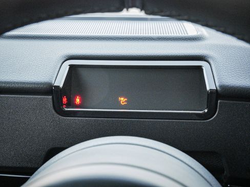 Used 2024 INEOS Grenadier Fieldmaster Edition image 21