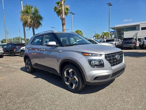New 2026 Hyundai Venue SEL FWD image 9