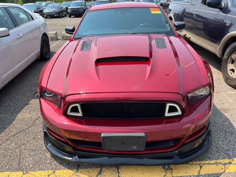 Used 2013 Ford Mustang Coupe RWD image 21