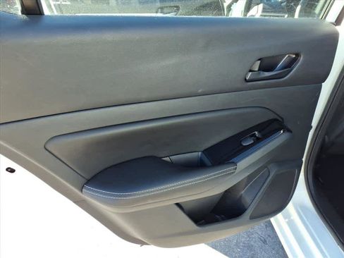 Certified 2023 Nissan Altima 2.5 SV image 12