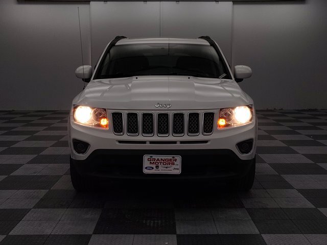 Used 2017 Jeep Compass High Altitude AWD/4WD image 3
