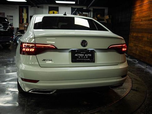 Used 2021 Volkswagen Jetta R-Line w/ R-Line Cold Weather Package FWD image 6