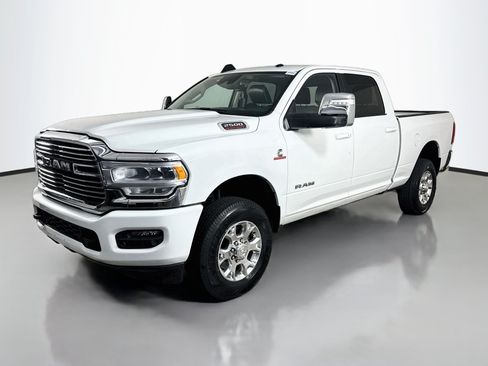 Used 2024 RAM 2500 Laramie w/ Safety Group AWD/4WD image 4
