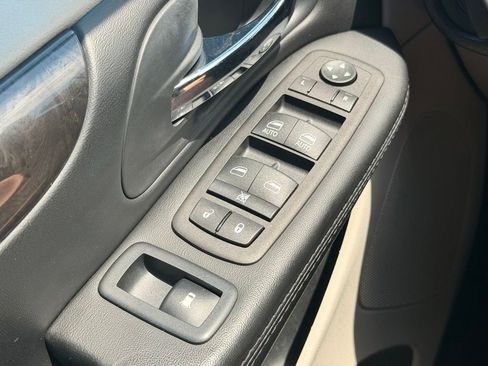 Used 2017 Dodge Grand Caravan SE w/ Power Window Group FWD image 26