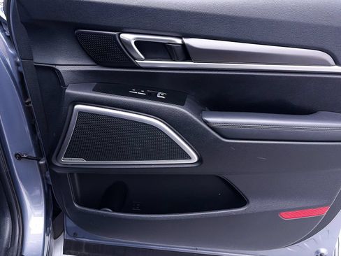 Certified 2024 Kia Telluride S w/ S Sunroof Package FWD image 37