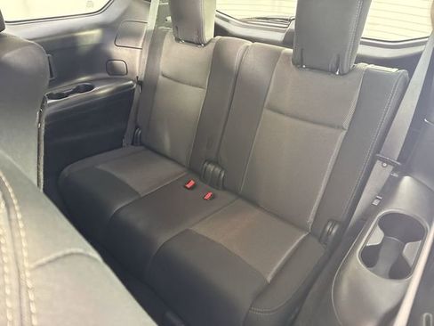 Used 2020 Nissan Pathfinder S AWD/4WD image 23