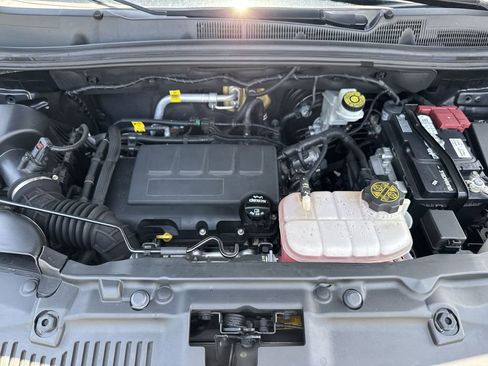 Used 2021 Buick Encore Preferred w/ Safety Package FWD image 58