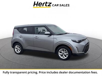 Used 2025 Kia Soul LX w/ LX Technology Package