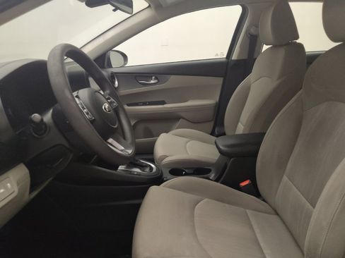 Used 2020 Kia Forte LXS FWD image 17