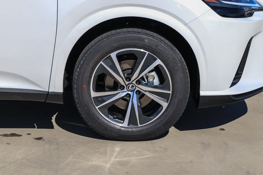 New 2026 Lexus RX 350 FWD w/ Accessory Package (2T) image 9