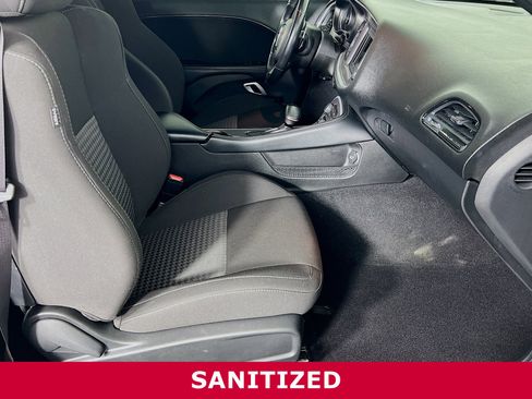 Used 2022 Dodge Challenger R/T image 21