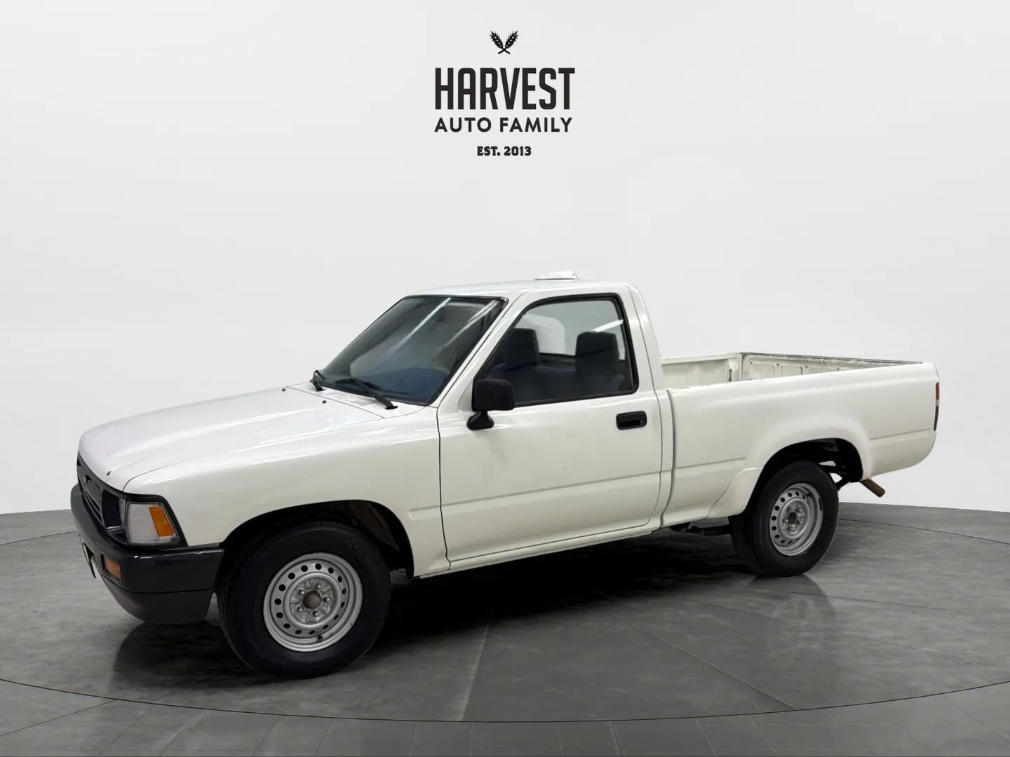 Used 1995 Toyota Pickup 2WD Regular Cab image 1
