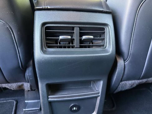 Used 2024 Ford Edge SEL AWD/4WD image 20