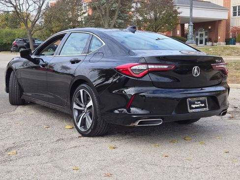 Certified 2025 Acura TLX w/ Technology Package image 17