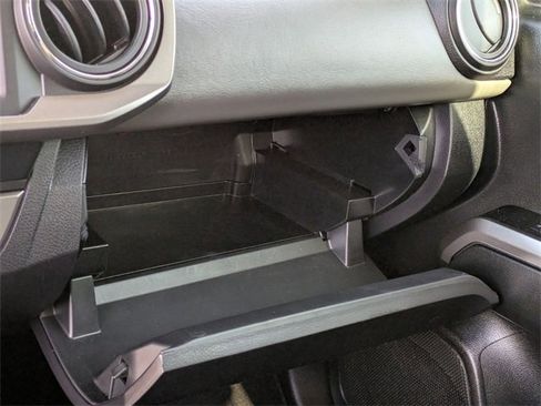 Used 2019 Toyota Tacoma SR5 image 20