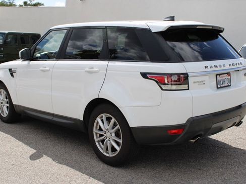 Used 2017 Land Rover Range Rover Sport SE AWD/4WD image 6