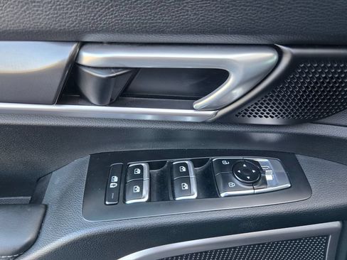 Used 2025 Kia Telluride S FWD image 12