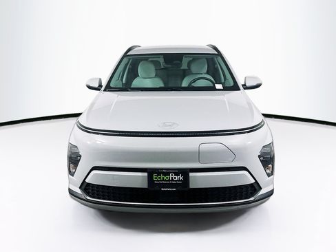 Used 2024 Hyundai Kona SEL FWD image 2