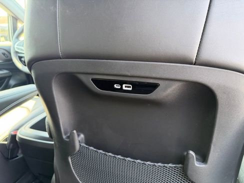 New 2026 Chrysler Pacifica Select FWD image 35