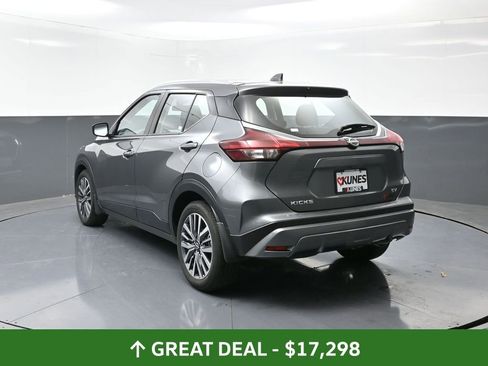 Used 2024 Nissan Kicks SV image 13