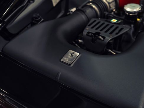 Used 2012 Ferrari 458 Italia Coupe image 16