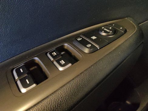 Used 2019 Kia Optima S image 27