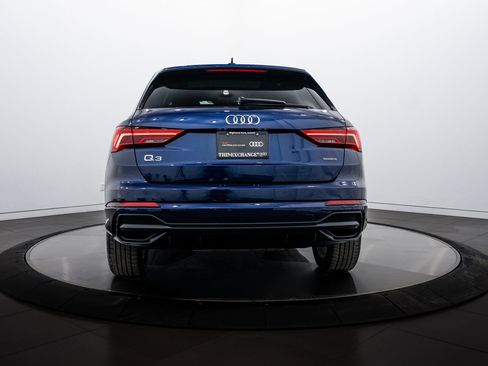 Certified 2022 Audi Q3 2.0T Premium w/ Convenience Package image 18