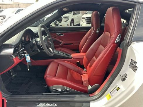 Used 2014 Porsche 911 Turbo S image 19