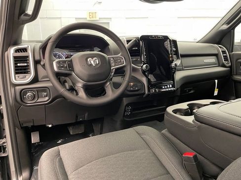 New 2026 RAM 3500 Big Horn AWD/4WD image 14