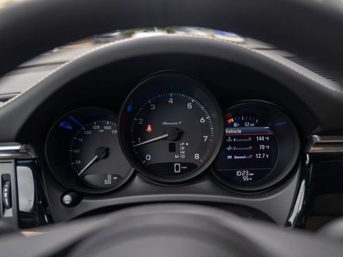 New 2026 Porsche Macan Turbo AWD/4WD image 17