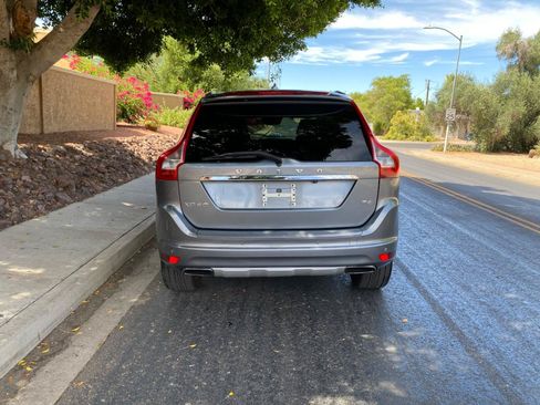 Used 2016 Volvo XC60 T6 Platinum FWD image 7