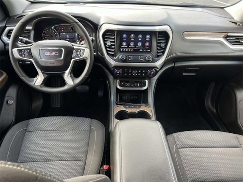 Certified 2023 GMC Acadia SLE w/ Driver Convenience Package image 14