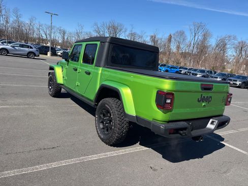Used 2025 Jeep Gladiator Sport image 21