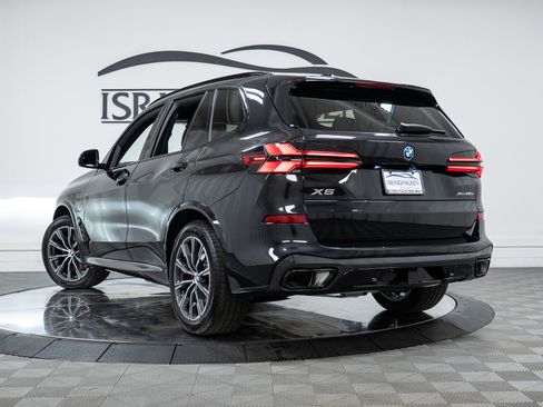 New 2026 BMW X5 xDrive50e w/ M Sport Package image 28