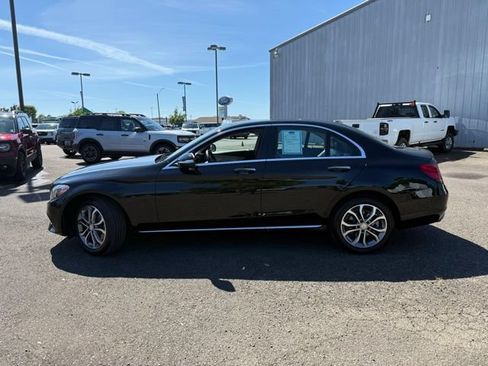 Used 2015 Mercedes-Benz C 300 4MATIC Sedan image 7