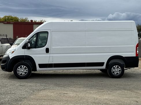 New 2026 RAM ProMaster 2500 w/ Quick Order Package 22G SLT image 6