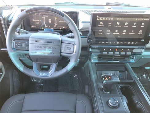 New 2026 GMC Hummer EV SUV w/ LPO, Dark Essentials Package AWD/4WD image 9