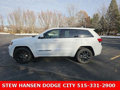 Used 2018 Jeep Grand Cherokee Altitude image 1