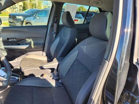 Used 2019 Nissan Kicks SV w/ Interior Electronics Package image 11