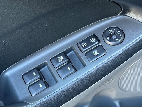 Used 2018 Kia Forte LX FWD image 12
