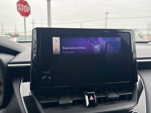 Used 2023 Toyota Corolla Cross LE image 19